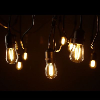 Luces de cuerdas de patio bien diseñadas con cable de alimentación para colores personalizados